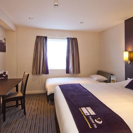 Premier Inn Exeter Exterior foto