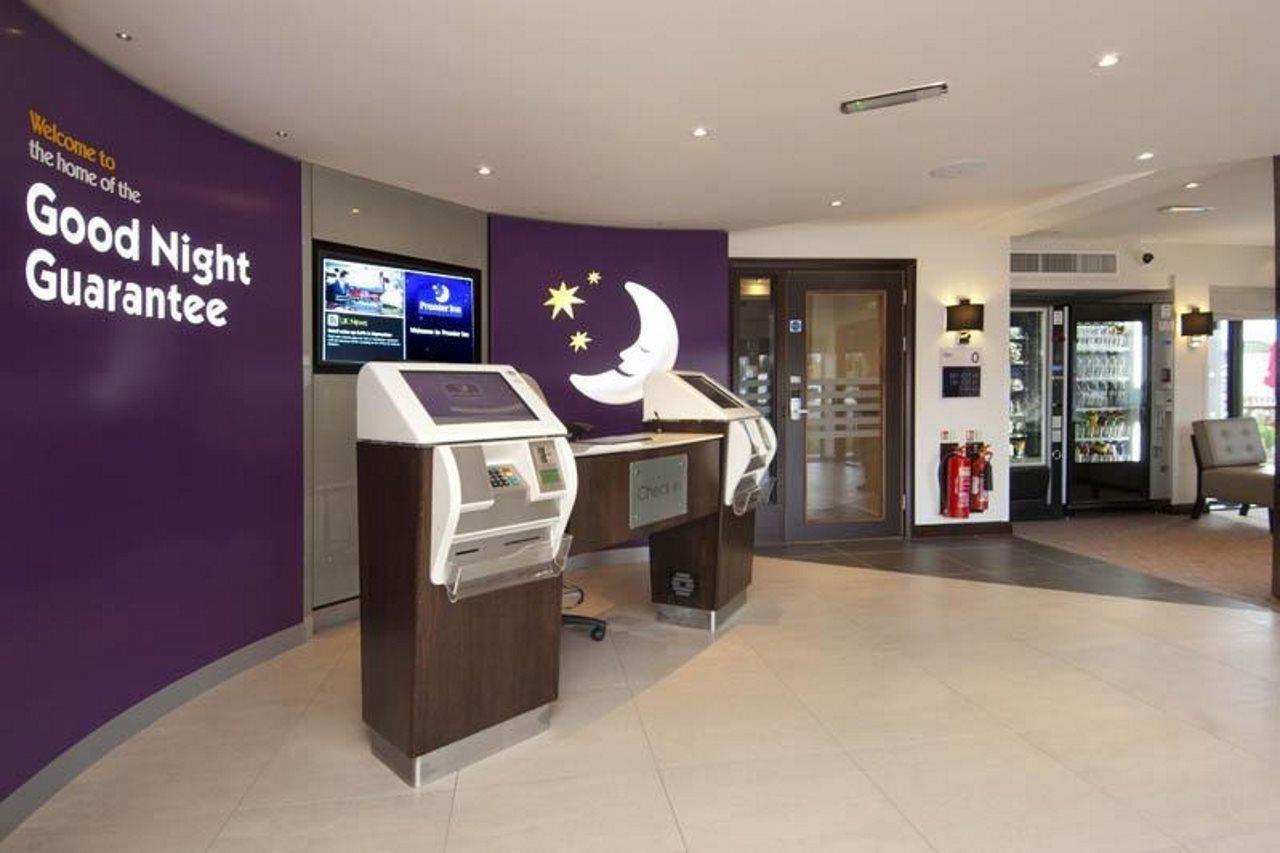 Premier Inn Exeter Exterior foto